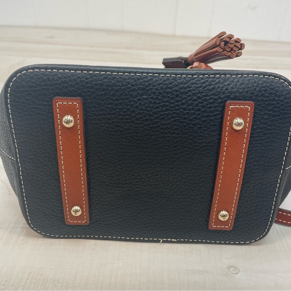 Dooney & Bourke Black Tan Saffiano Crossbody Drawstring bag - Picture 8 of 12